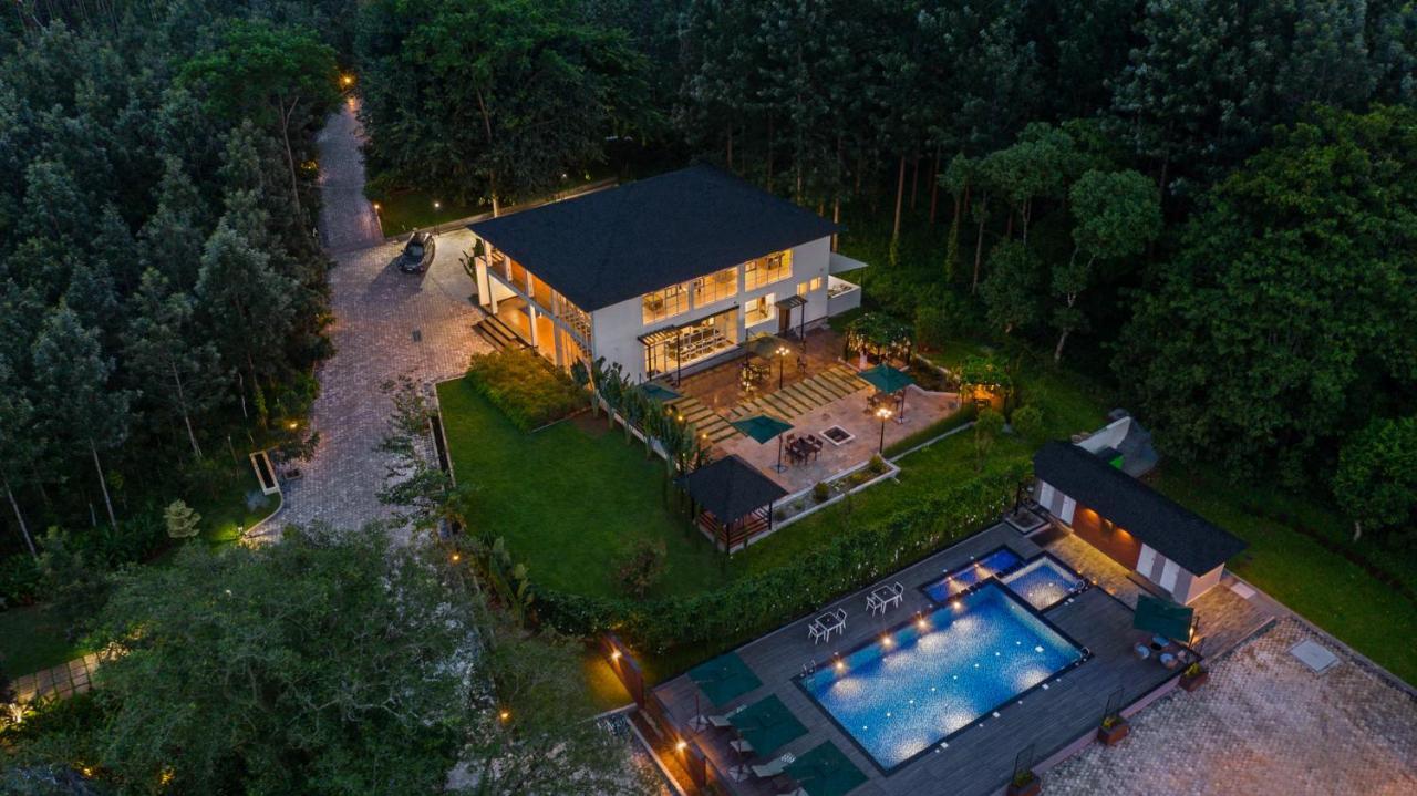 Vismita County Hotell Chikmagalūr Eksteriør bilde